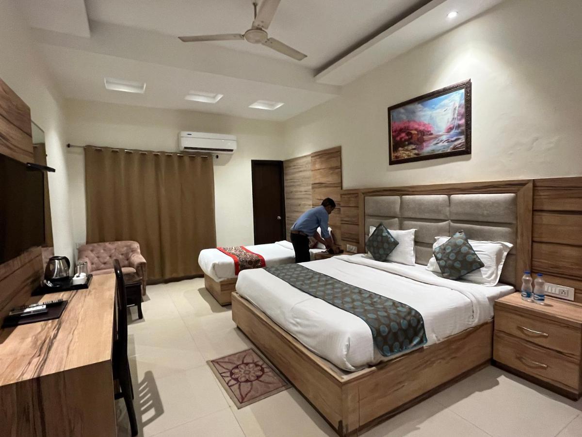 Exotic - 5 Min Walk From Golden Temple Hotel 4*
