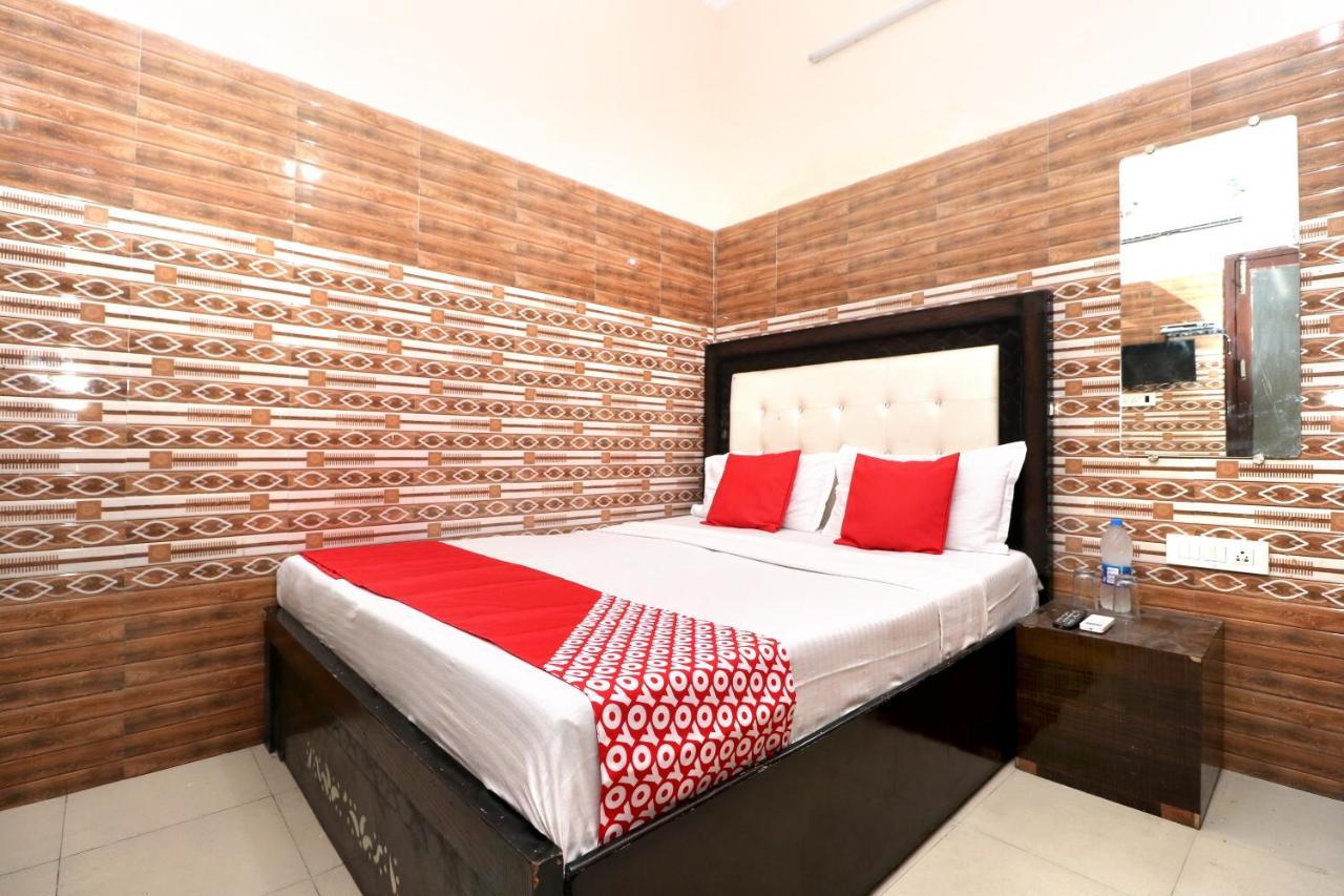 Oyo Kapoor Residency Hotel 3*