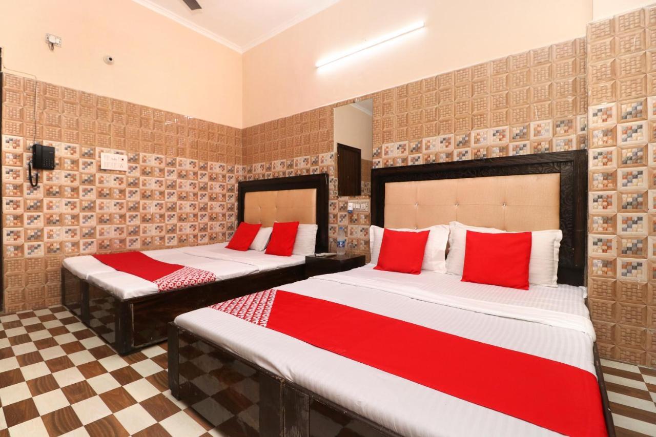 Oyo Kapoor Residency Hotel