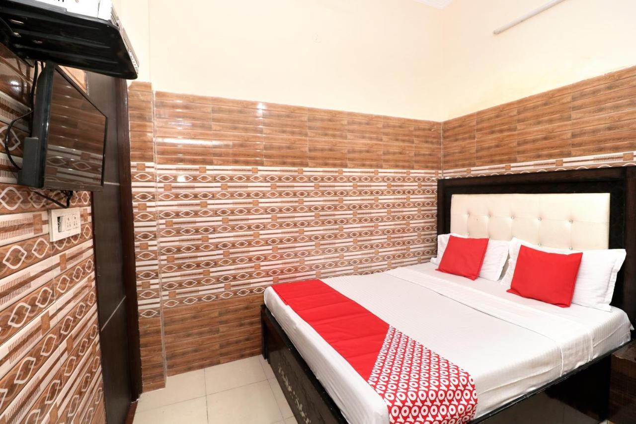 Oyo Kapoor Residency Hotel 3*