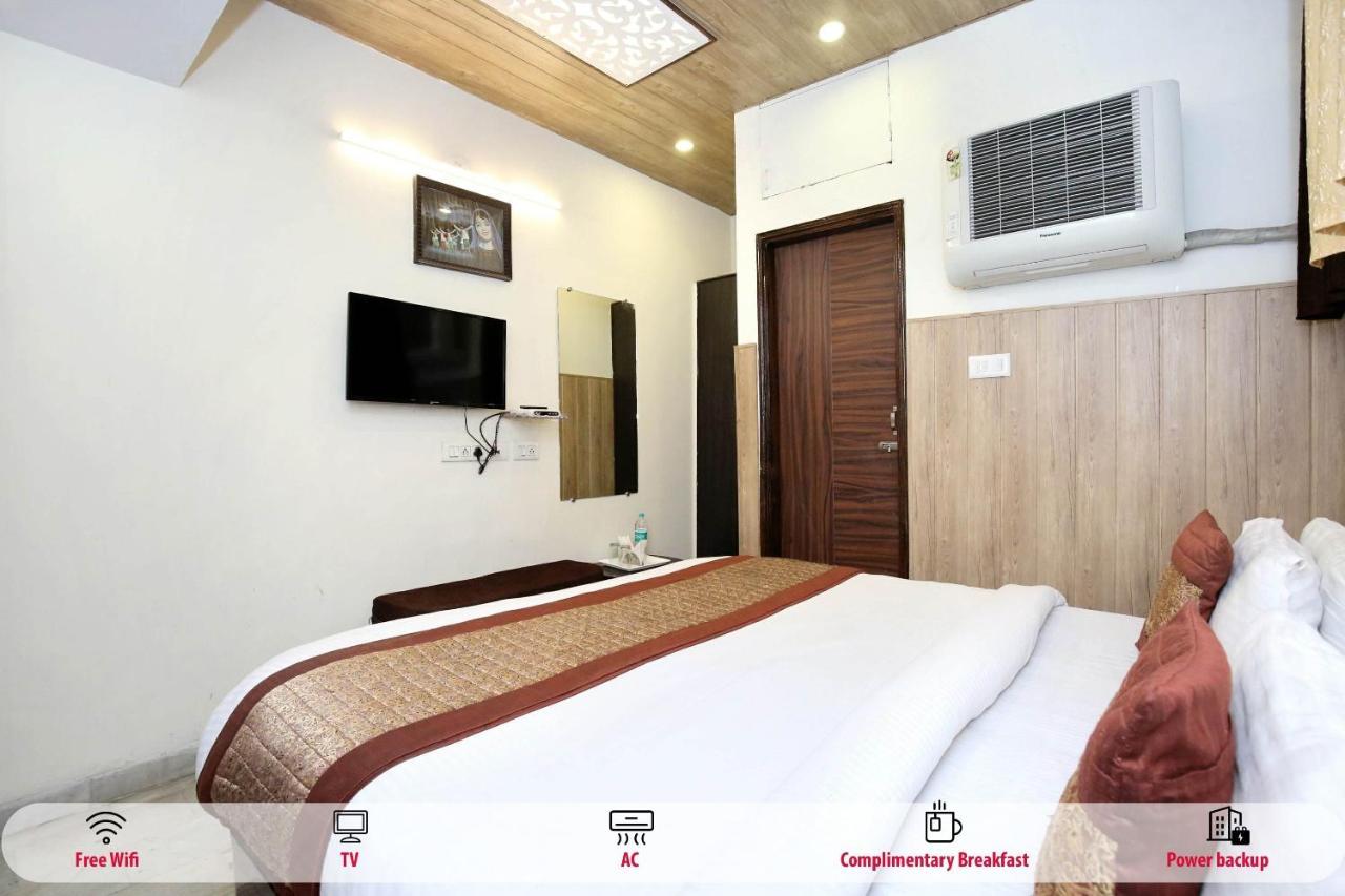 Hotel Oyo 966 Sallow International 3*