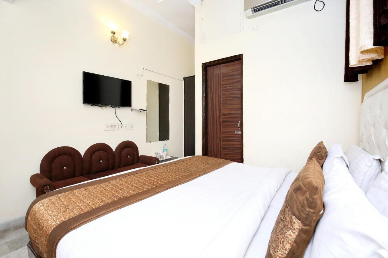Oyo 966 Sallow International Amritsar