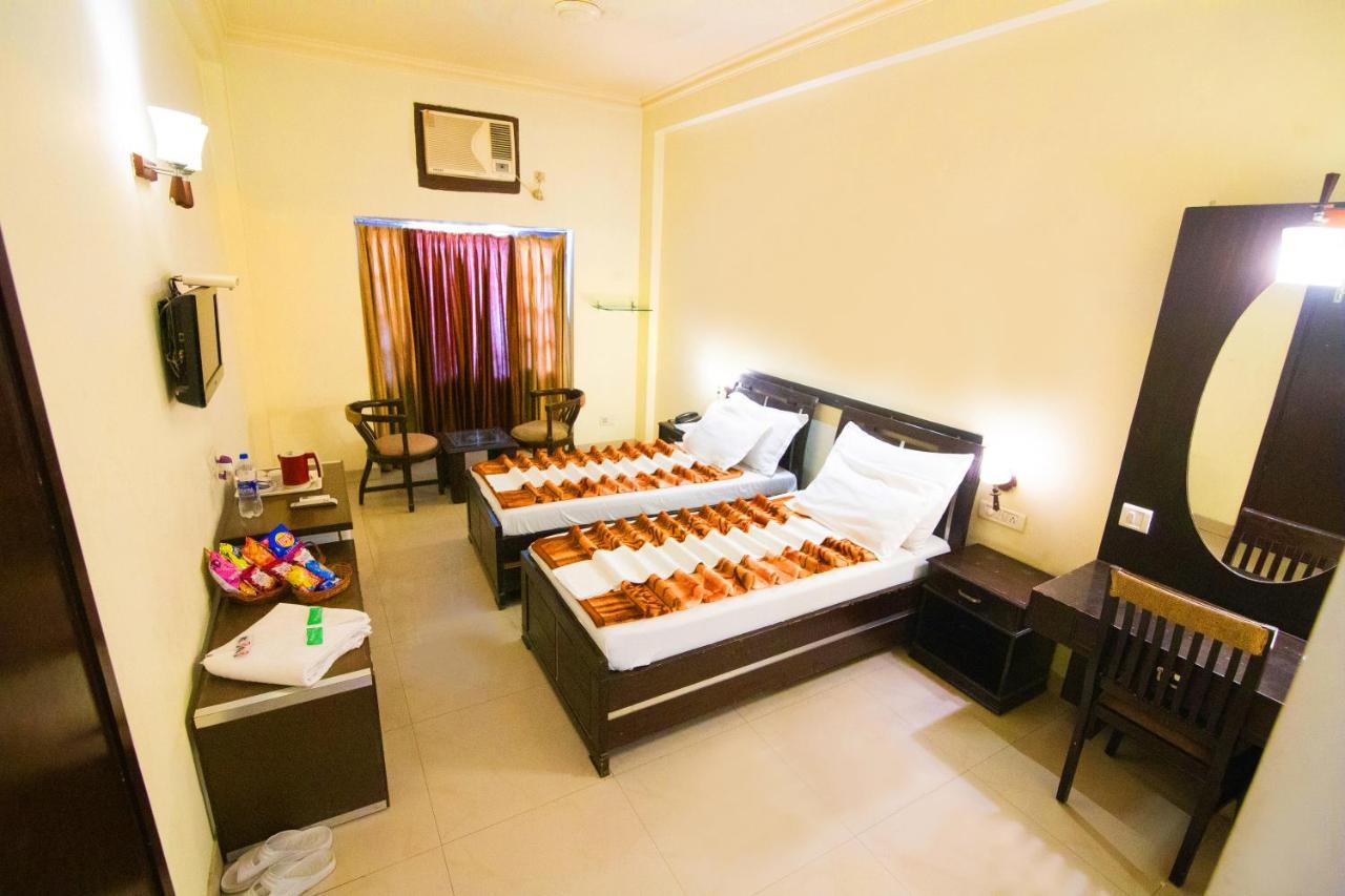 Hong Kong Hotel 3*