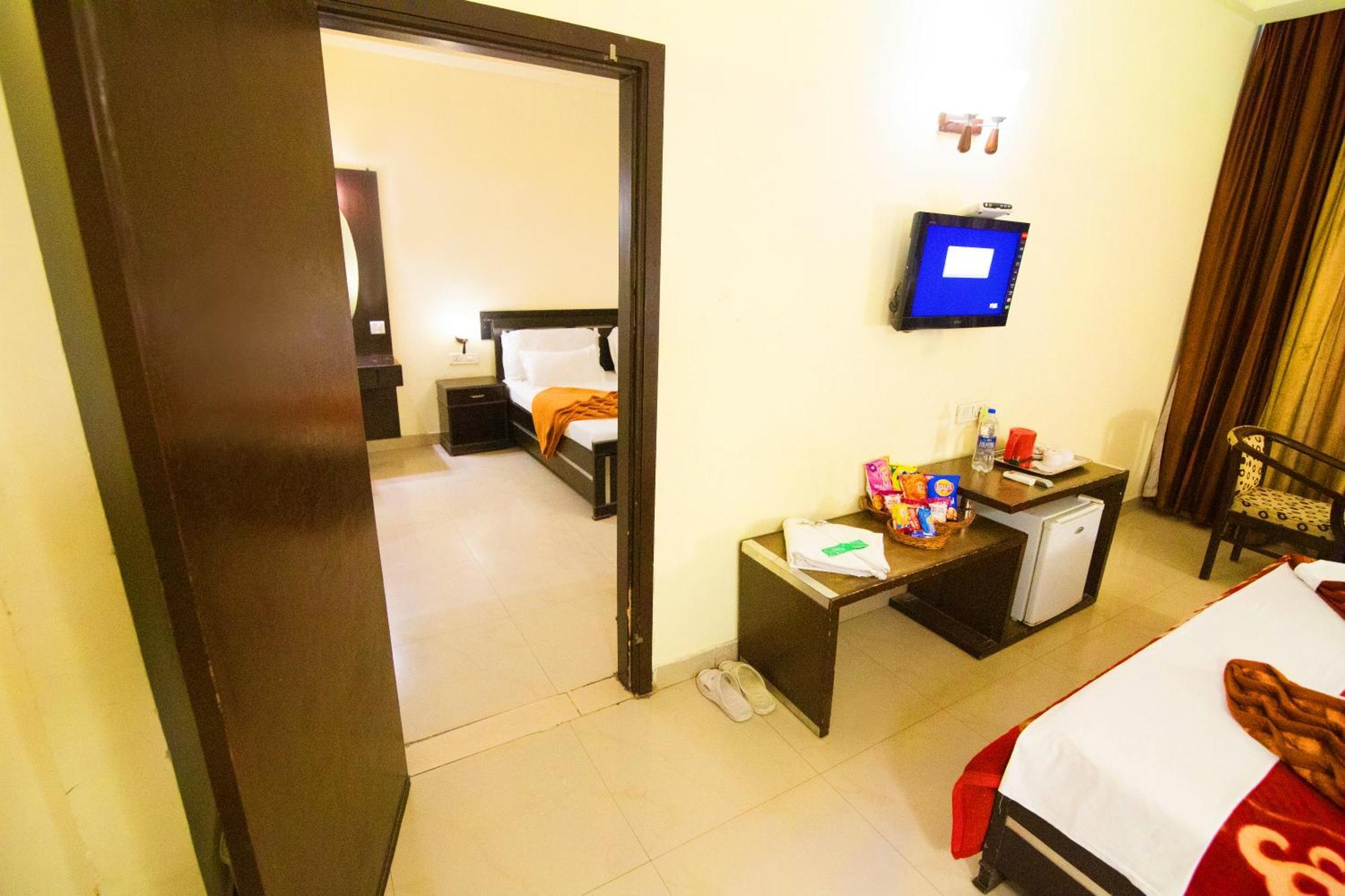 Hong Kong Hotel Amritsar