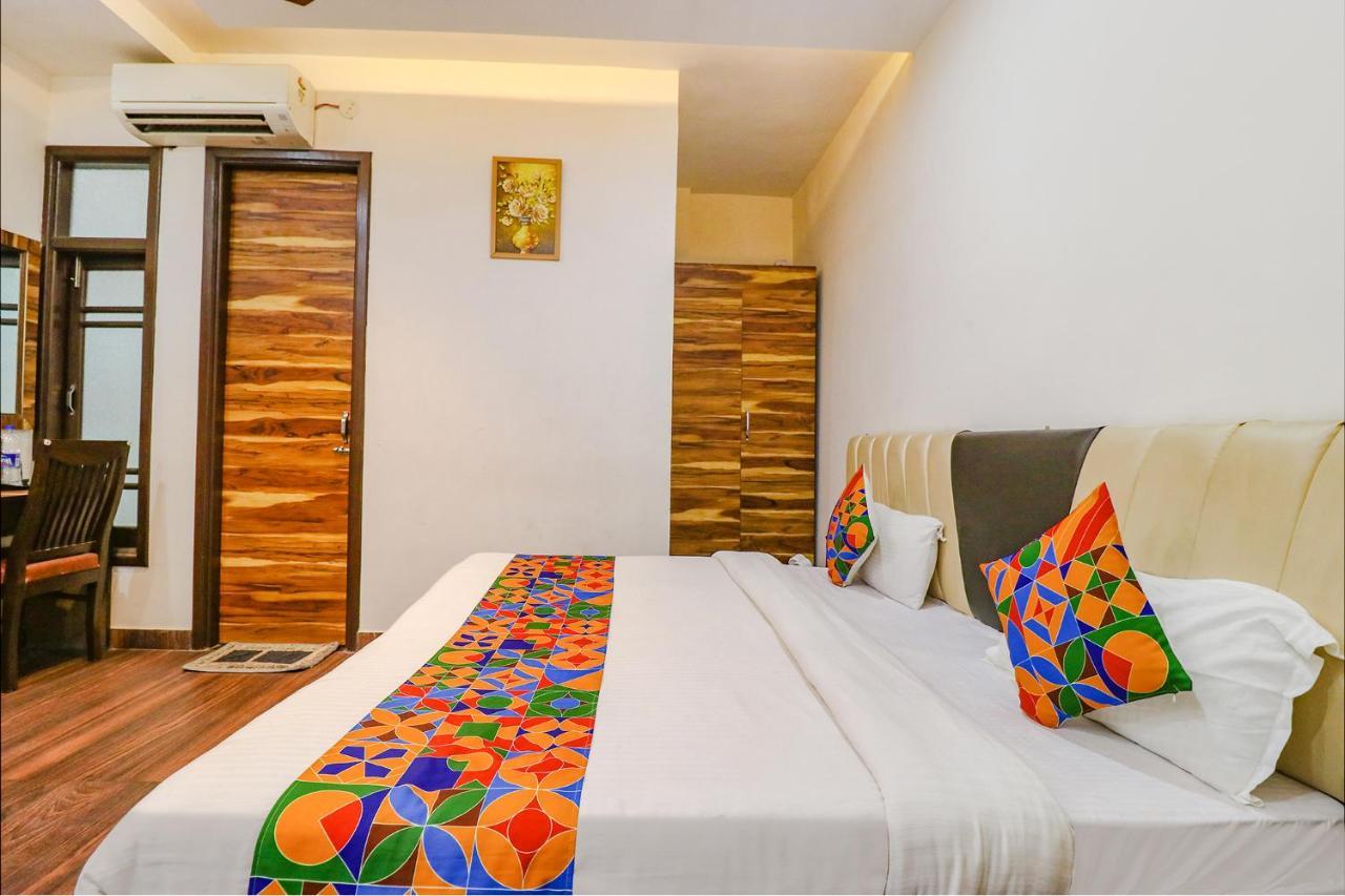 Hotel Fabhotel Jp Residency 3*