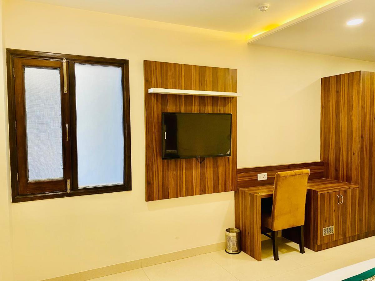 White House By An - Walking Distance From Golden Temple 4*