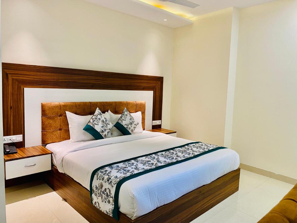 White House By An - Walking Distance From Golden Temple Hotel 4*