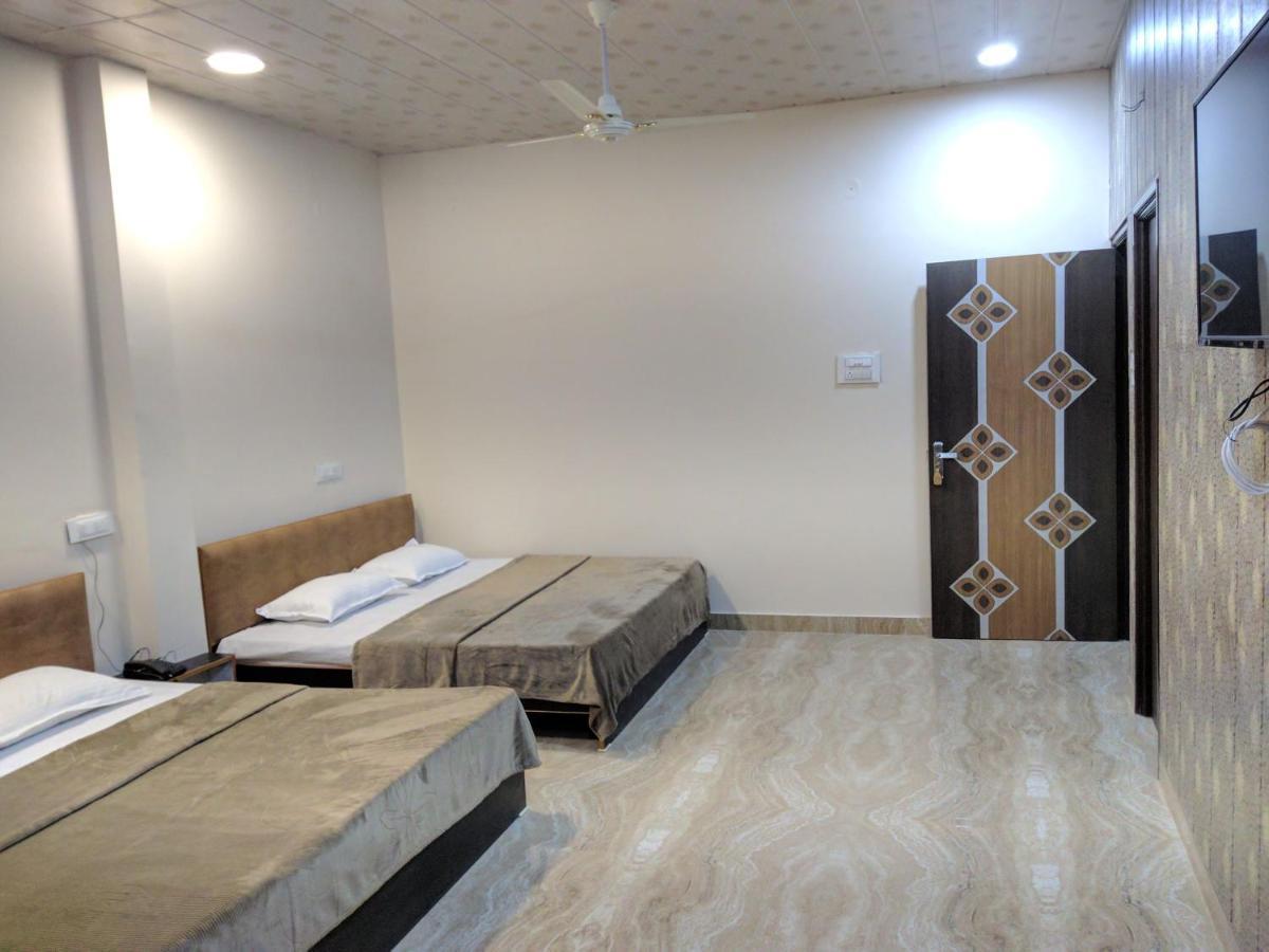 Mye - Near Golden Temple Homestay Amritsar