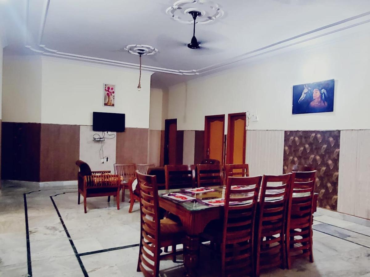 Royal Estate Bed & Breakfast