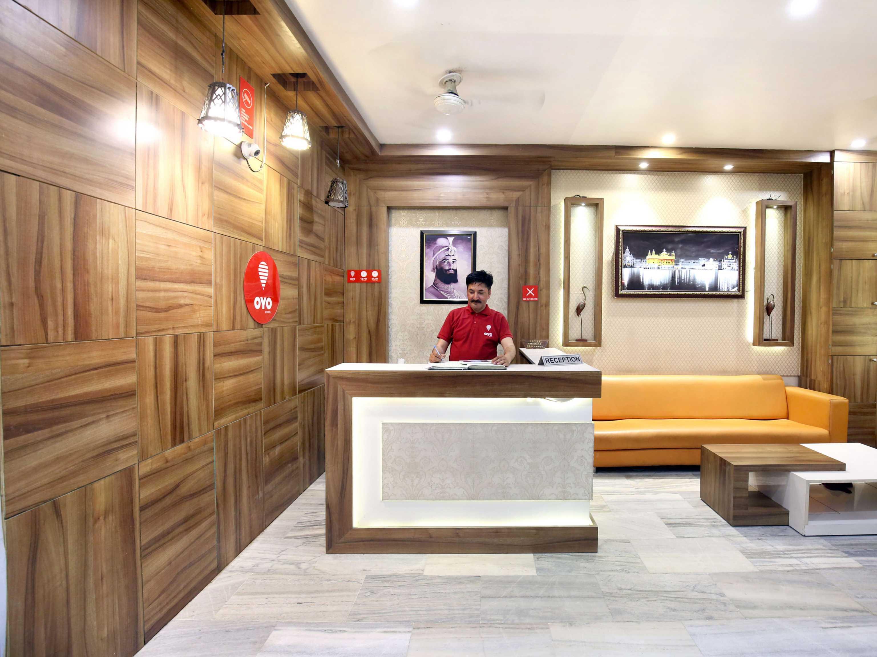 Hotel Oyo 7445 Residency