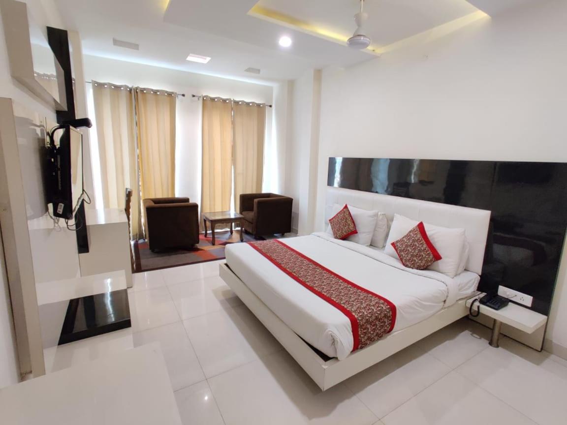 Super Collection O Near Railway Station 3* Amritsar