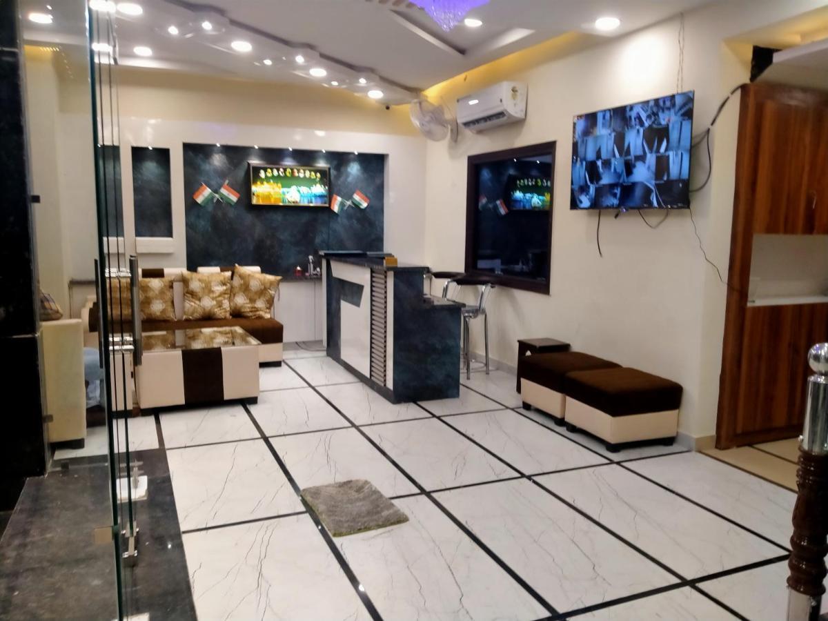 Bansal Paradise 2*