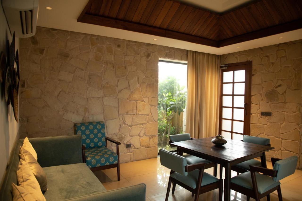 Palm Hotel