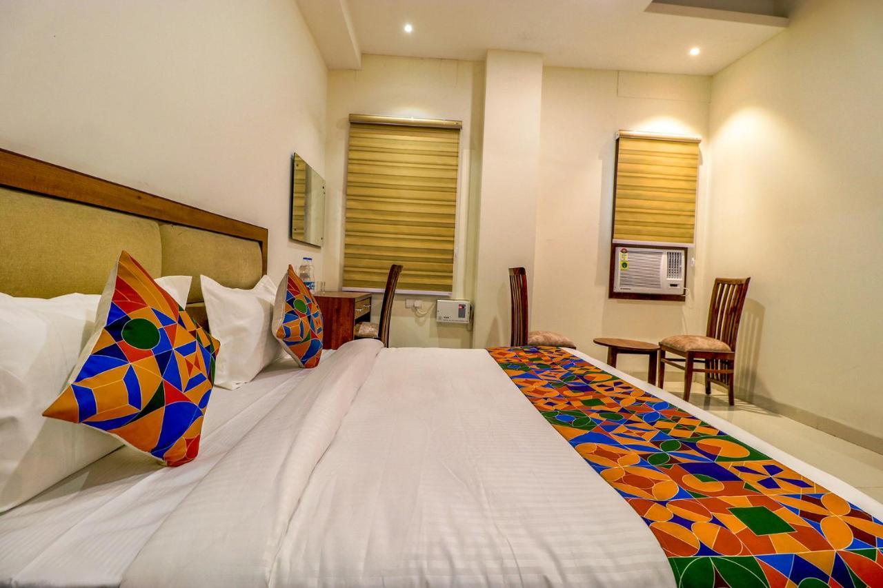 Fabhotel Prime Parisar