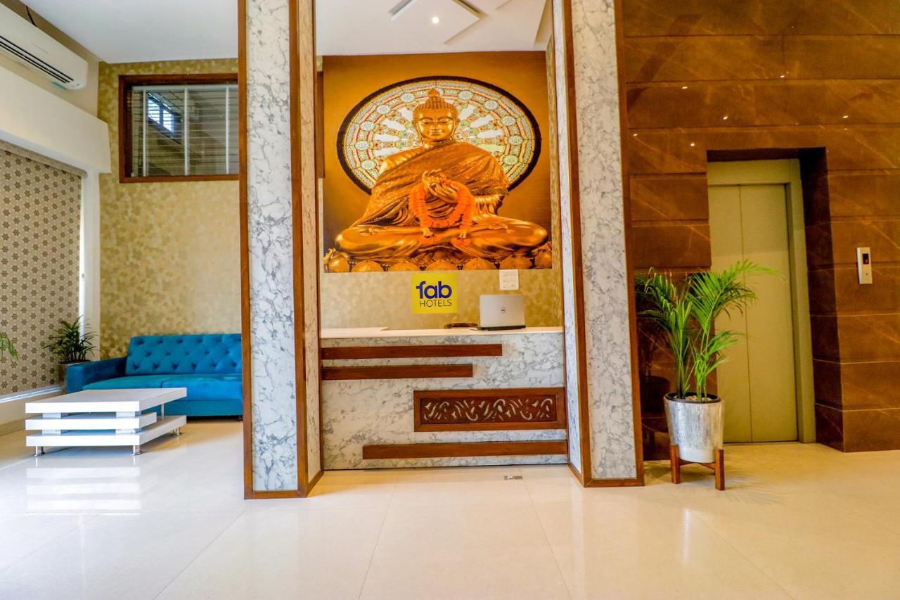 Fabhotel Prime Parisar 3*