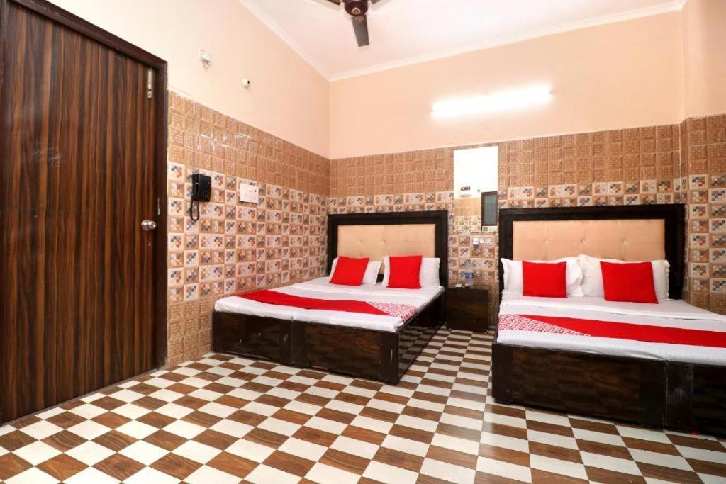 Kr Hotel