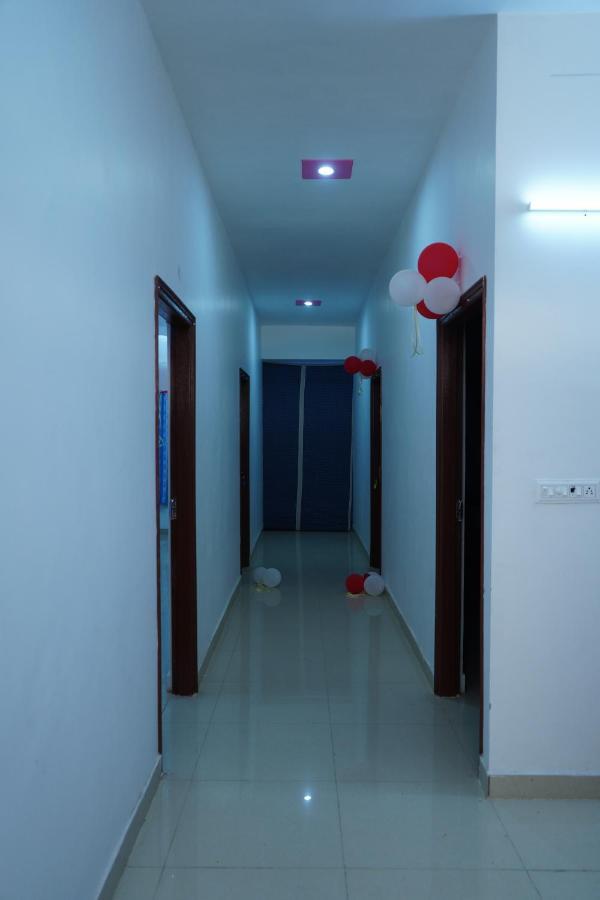Roop Niwas