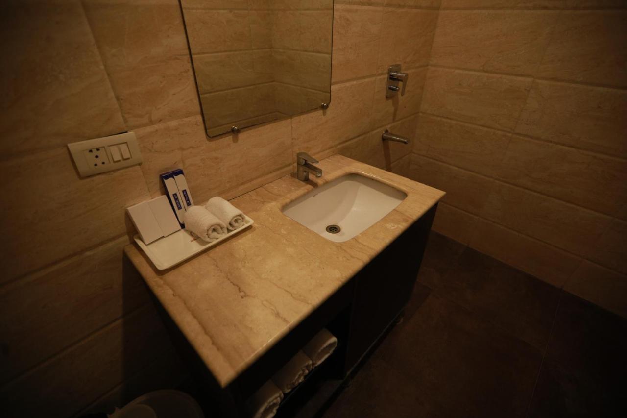 Basera Boutique A Unit Of Vintage 3*