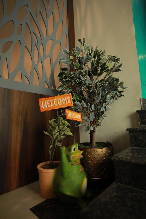 Basera Boutique A Unit Of Vintage