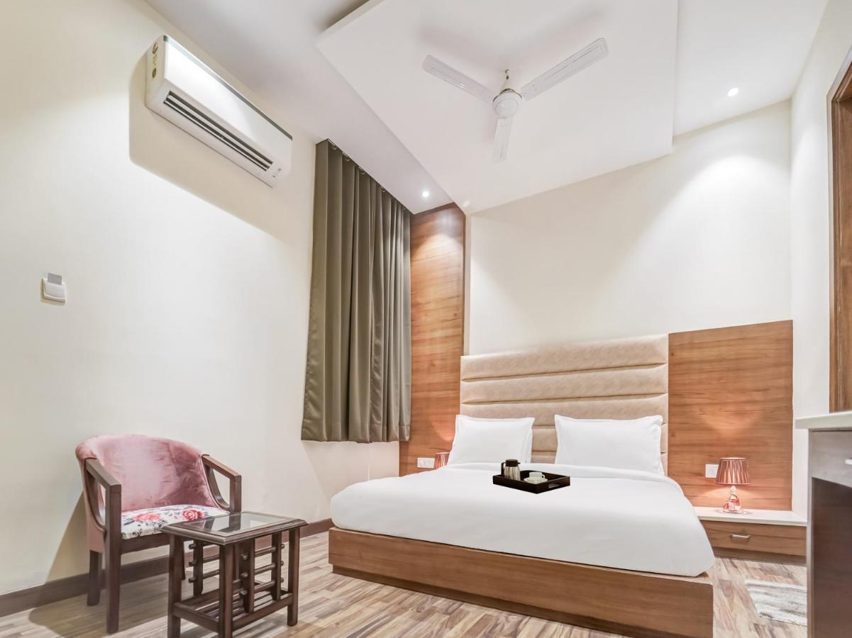 Hotel Oyo Townhouse 650 Aura Amritsar