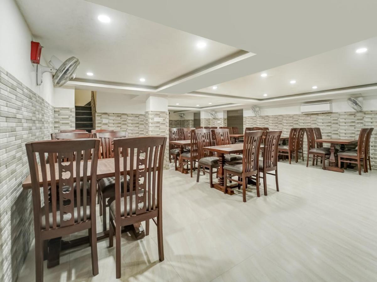 Hotel Oyo Townhouse 650 Aura
