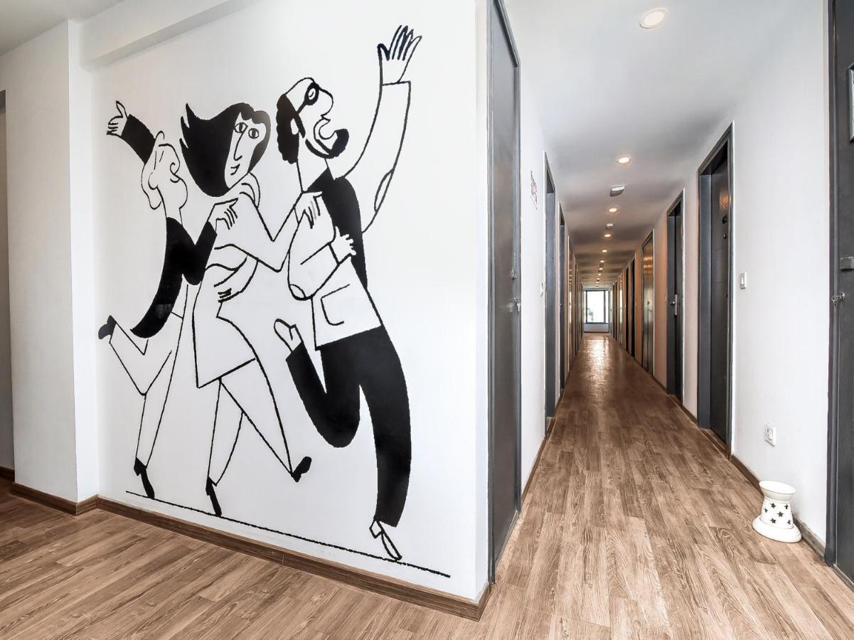Oyo Townhouse 650 Aura 3*