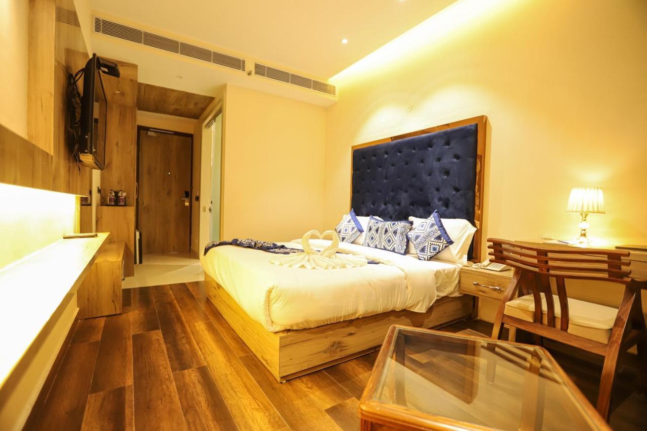 Golden Lotus Homestay *