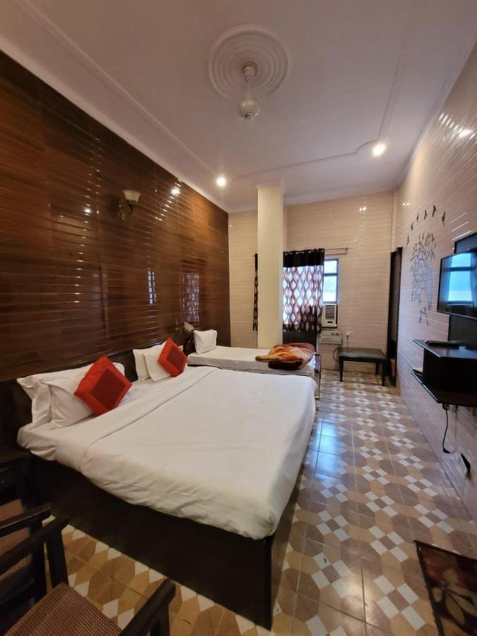 Hotel Holy - 10 Meter From Golden Temple 3*
