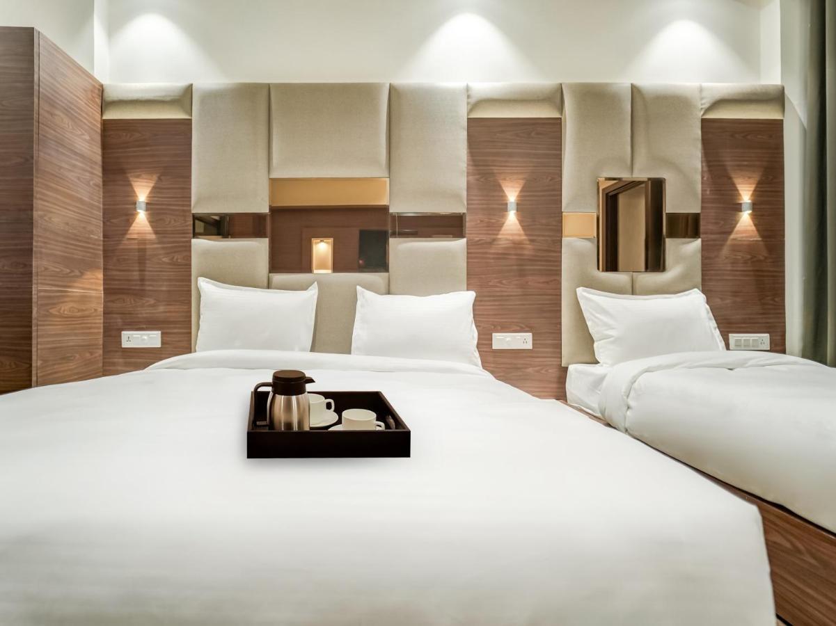 Hotel Oyo Townhouse 650 Aura 3*