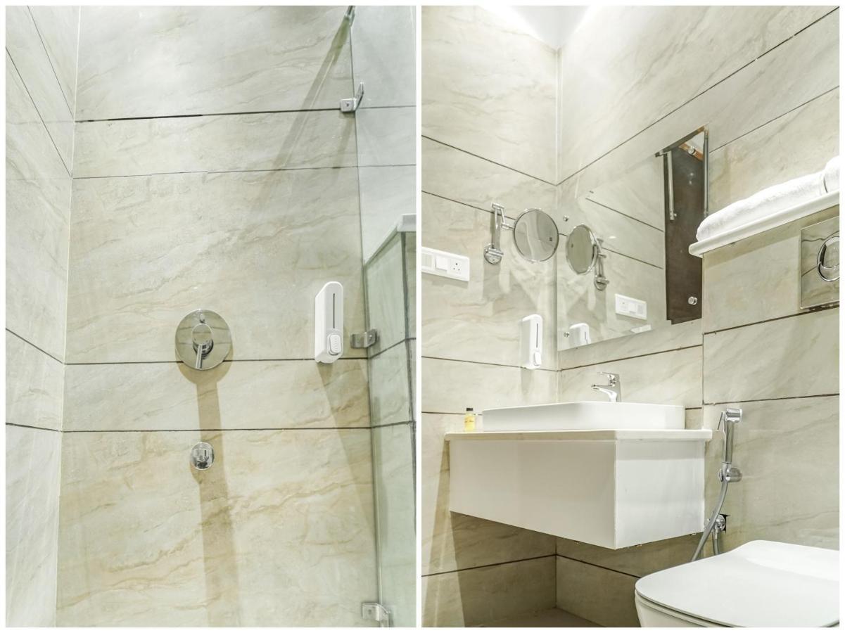 Oyo Townhouse 650 Aura 3*