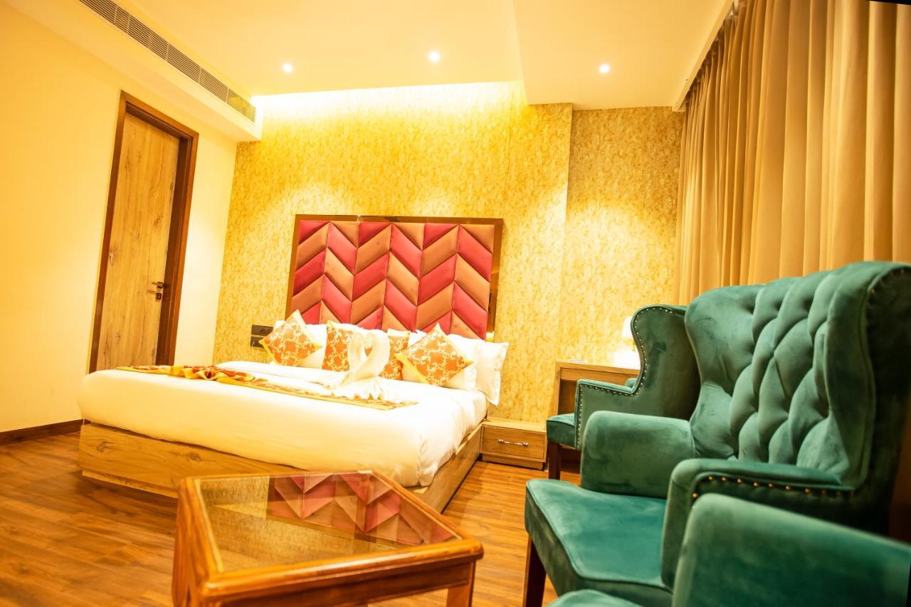 Golden Lotus Homestay *