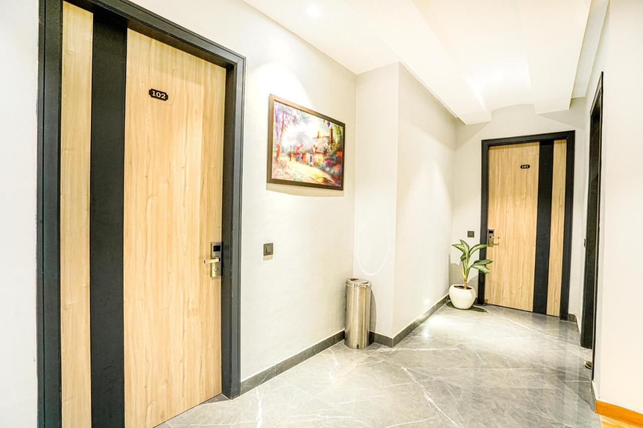 Grand Cabbana By Levelup Amritsar