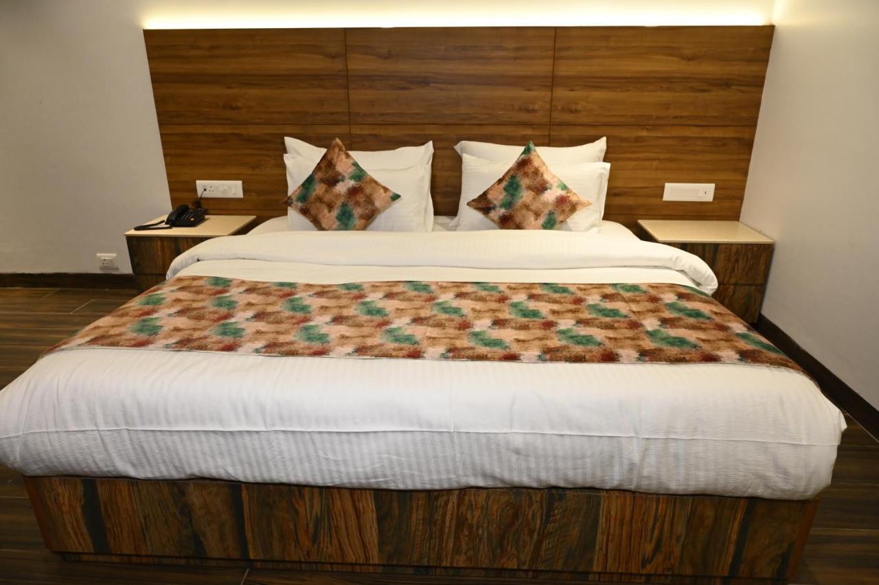 Hotel Lawrence