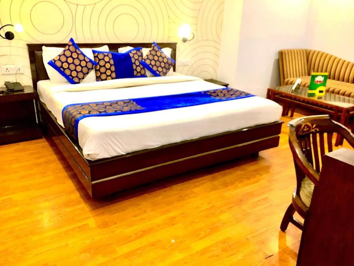 Queens Tower Hotel 3*