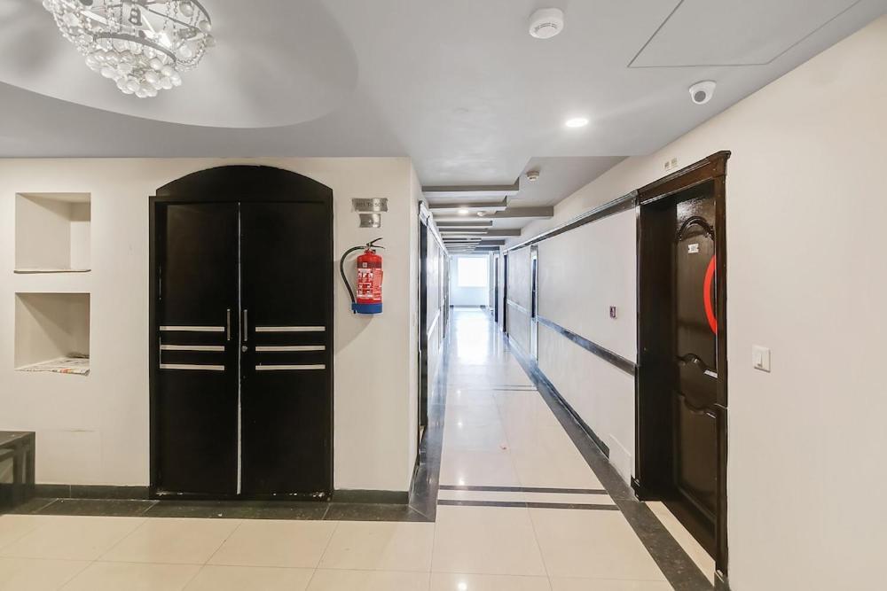 Queens Tower Hotel