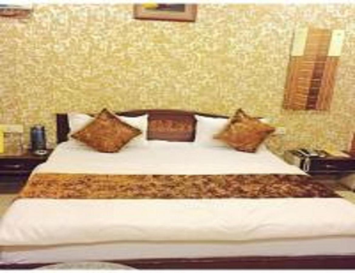 M.a International, Hotel 4*