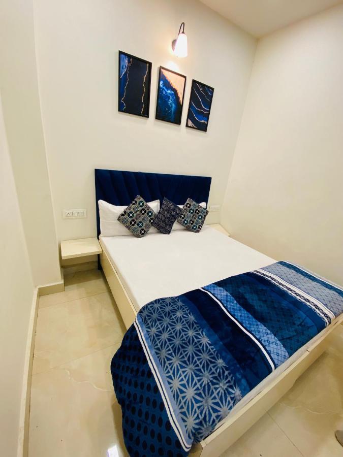 Paradise Stays Hotel 3*
