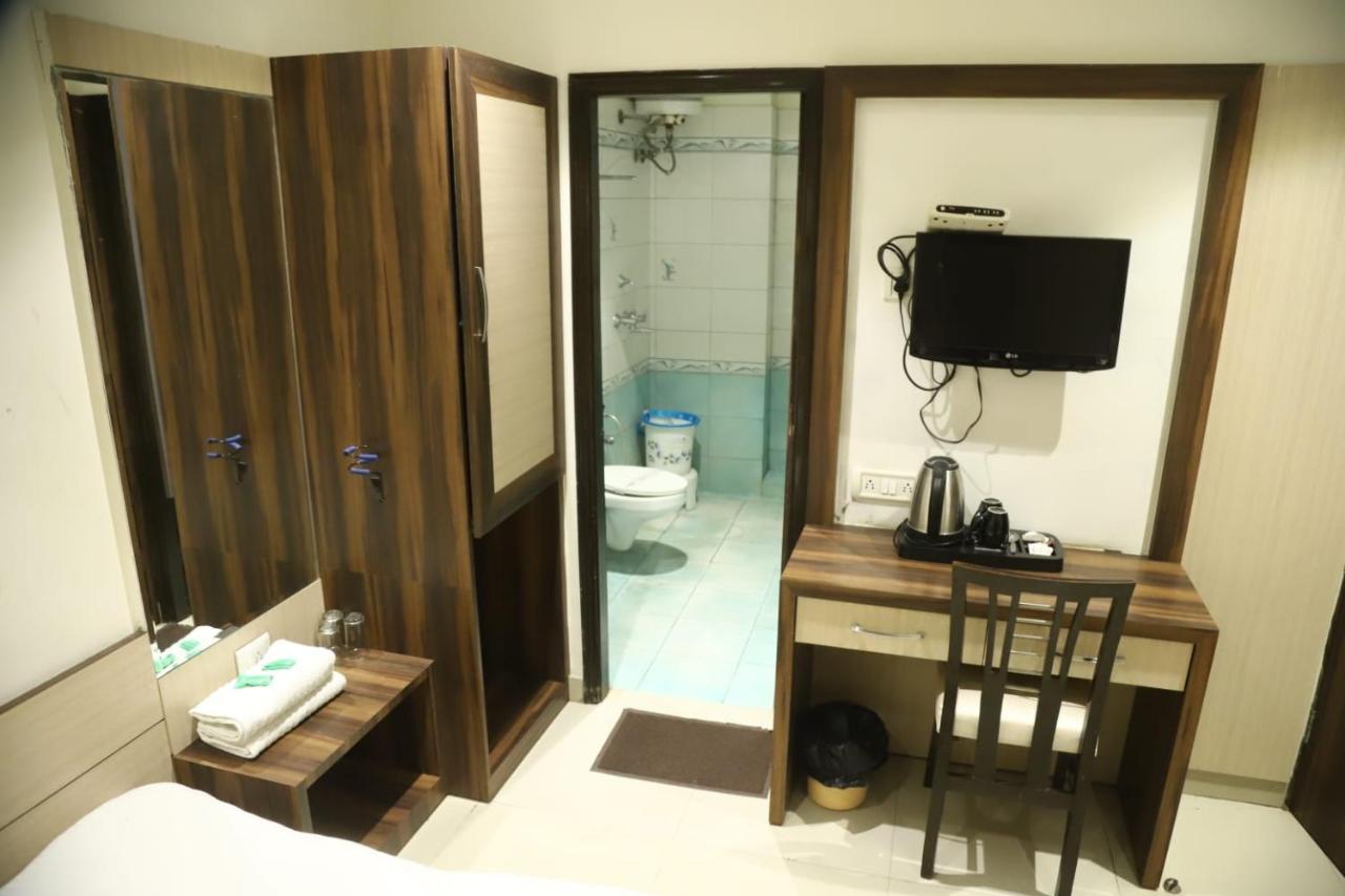Malhotra 50 Meter From Golden Temple Hotel 3*