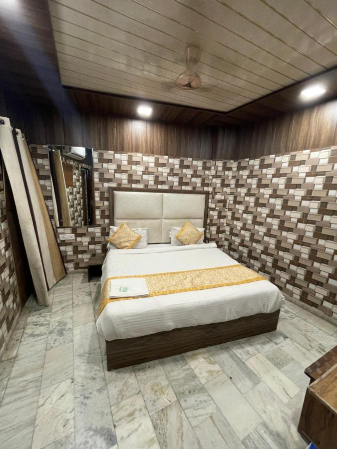 Fabhotel Dm Residency Hotel 2*