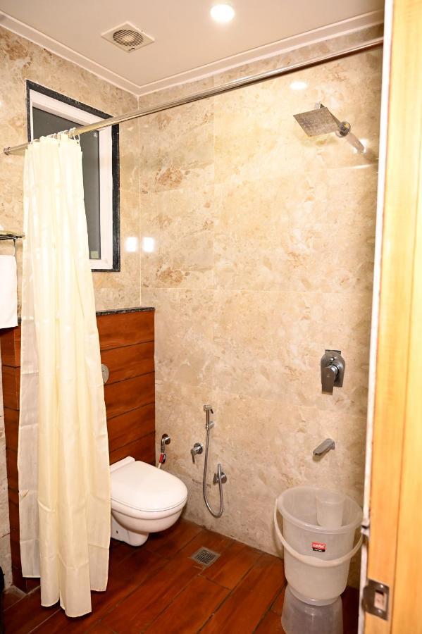 Diamond L Near Golden Temple L In L In Hotel 3*
