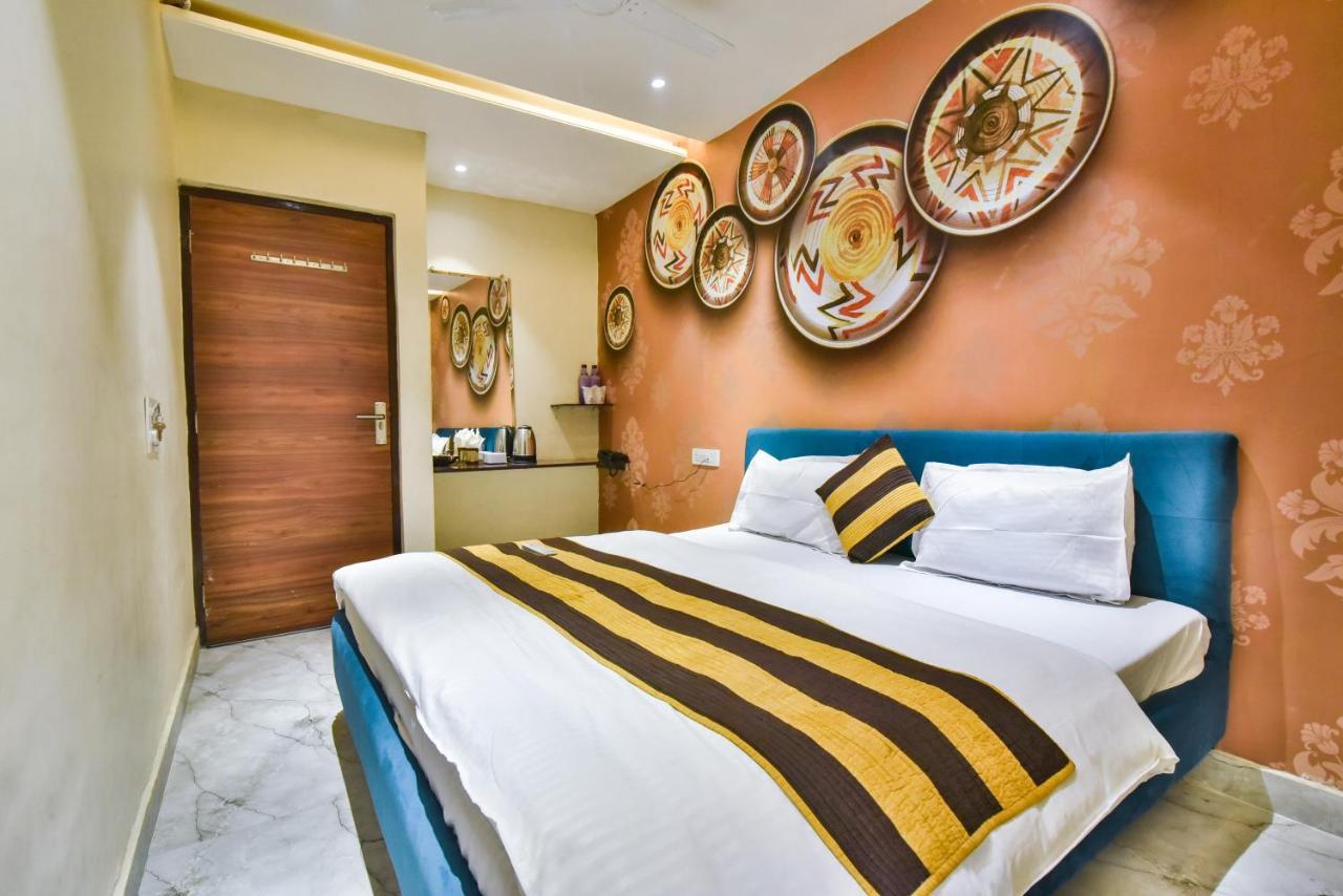 Singh International, Hotel 3*