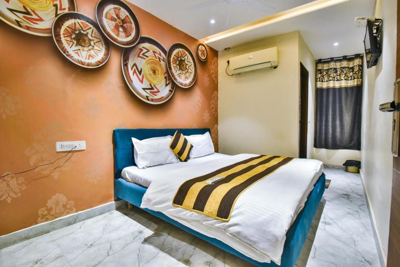 Singh International, Hotel 3*