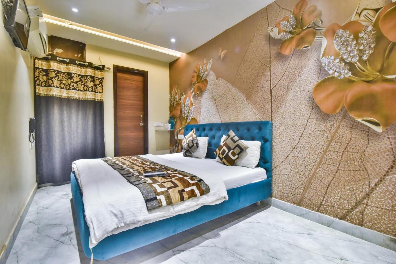 Hotel Singh International,