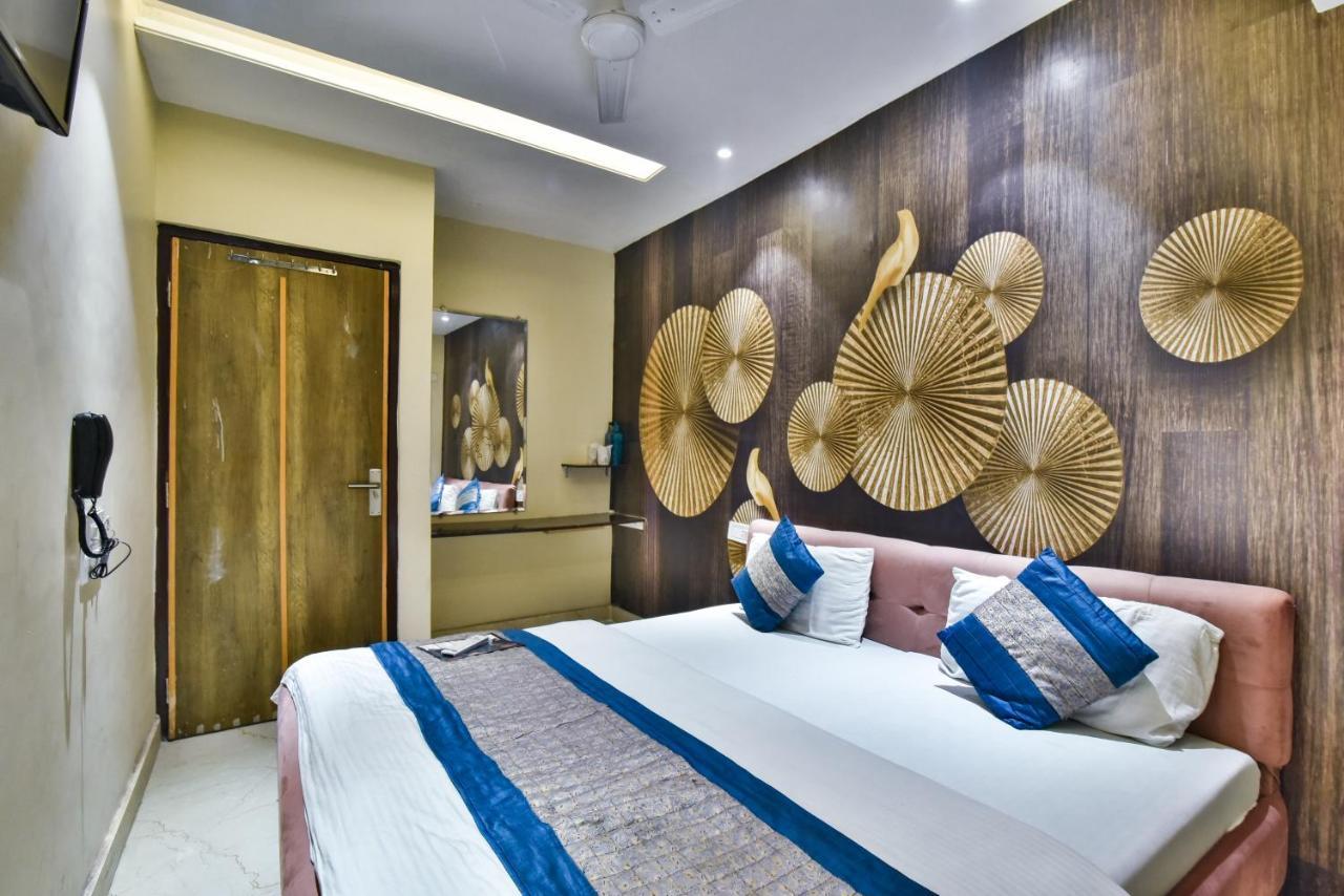 Hotel Singh International,