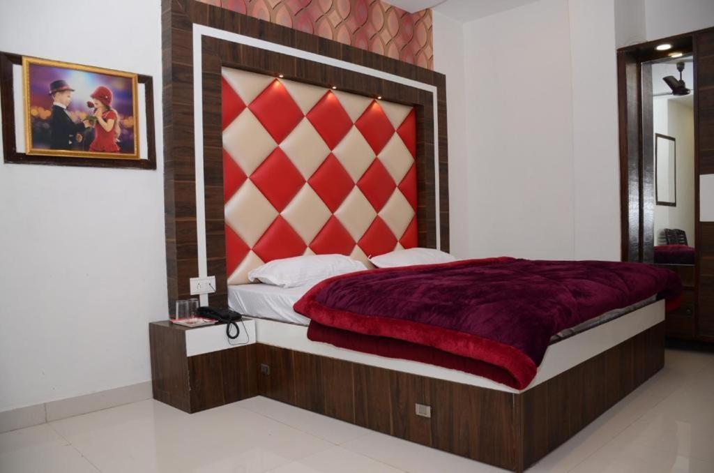 Robin Hotel 2*