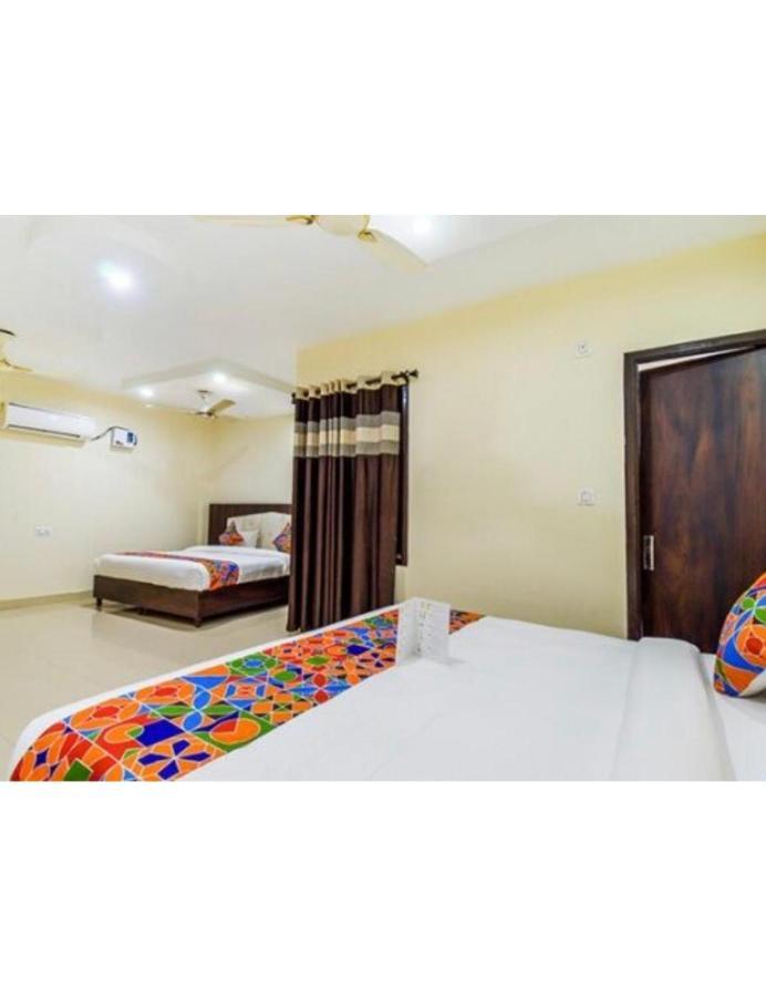 Homestay Js Regency, *