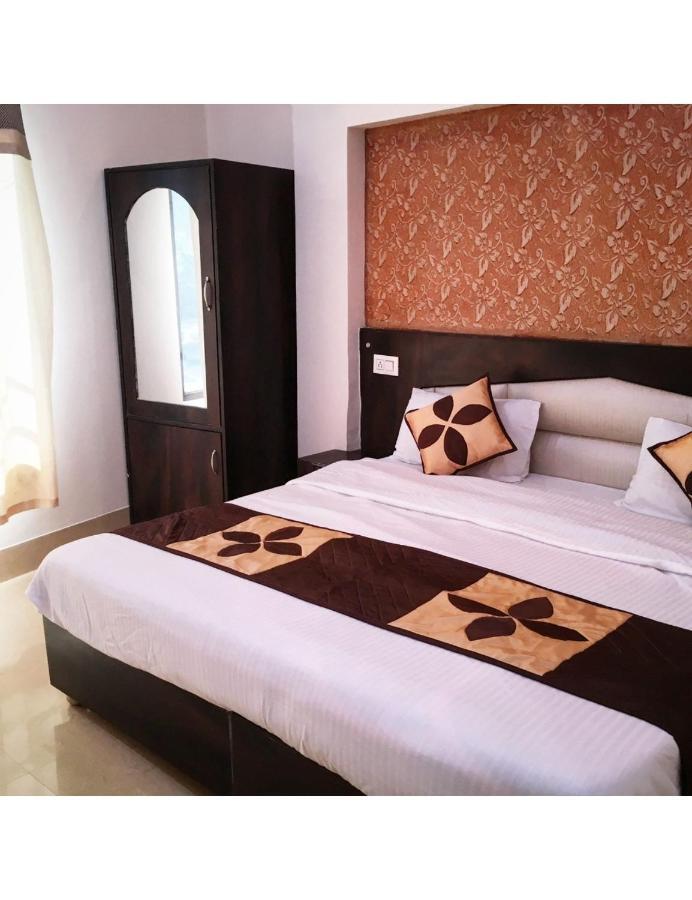 Js Regency, Homestay *