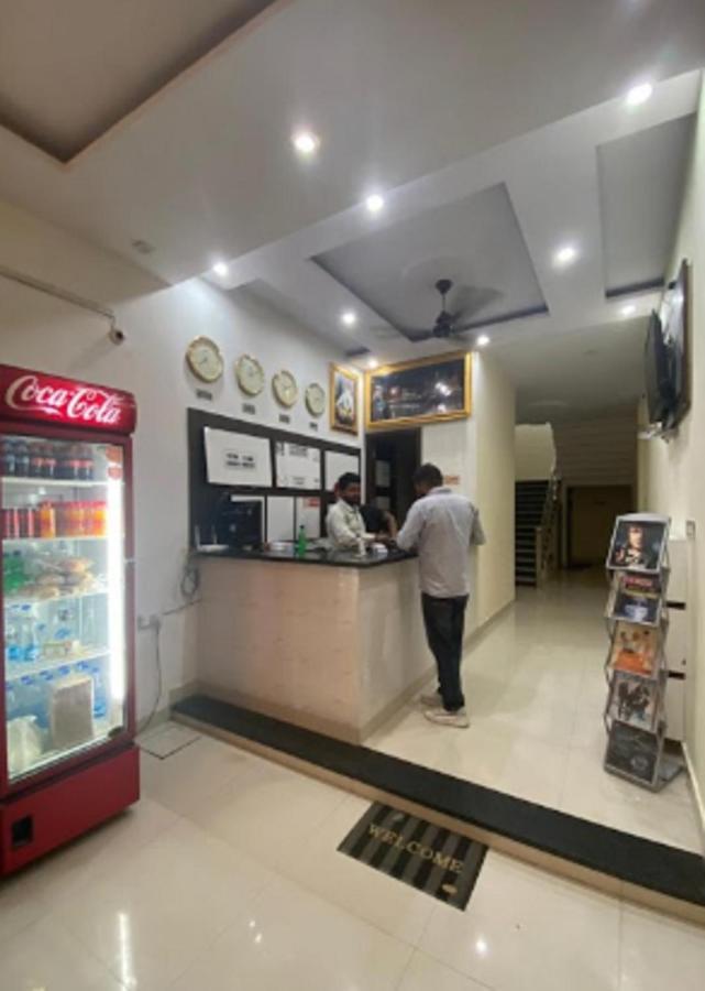 Broadway By Wb Hotel *