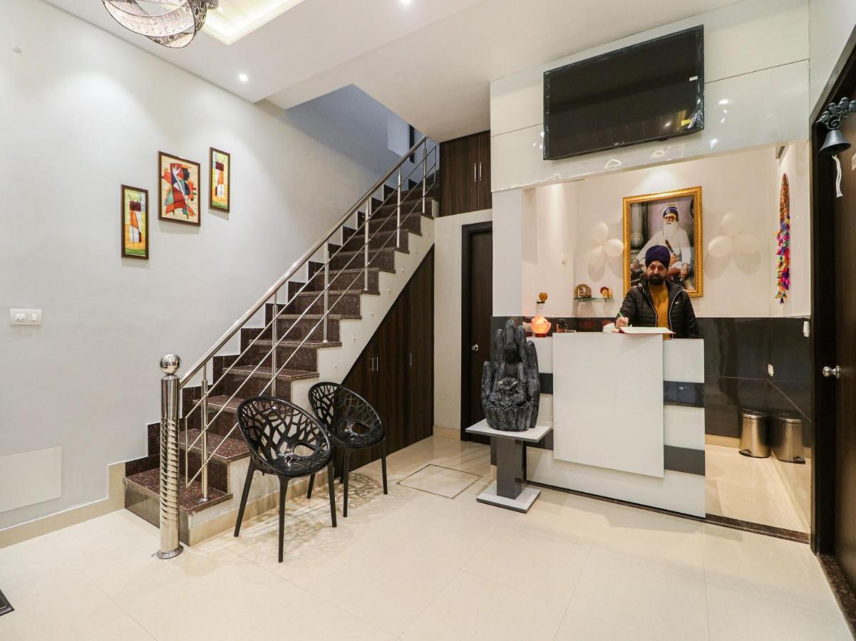 Oyo 85906 Noor Residency Hotel