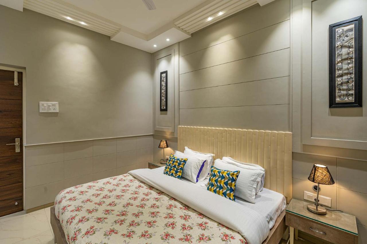 Stayvista At D With Breakfast, Lawn, Bbq Amritsar